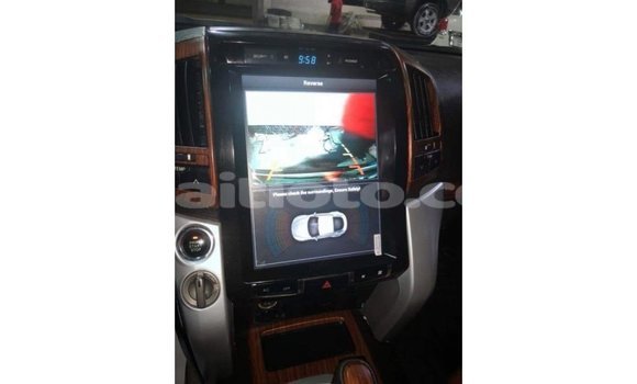 Acheter Import Voiture Toyota Land Cruiser Noir à Import - Dubai, Artibonite Acheter Import Voiture Toyota Land Cruiser Noir à Import - Dubai, Artibonite