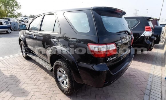 Acheter Import Voiture Toyota Fortuner Noir à Import - Dubai, Artibonite Acheter Import Voiture Toyota Fortuner Noir à Import - Dubai, Artibonite