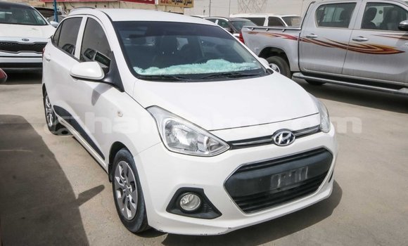 Acheter Import Voiture Hyundai i10 Blanc à Import - Dubai, Artibonite Acheter Import Voiture Hyundai i10 Blanc à Import - Dubai, Artibonite