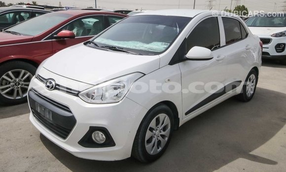 Acheter Import Voiture Hyundai i10 Blanc à Import - Dubai, Artibonite Acheter Import Voiture Hyundai i10 Blanc à Import - Dubai, Artibonite
