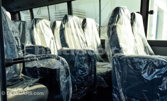 Acheter Import Voiture Hyundai Accent Beige à Import - Dubai, Artibonite Acheter Import Voiture Hyundai Accent Beige à Import - Dubai, Artibonite