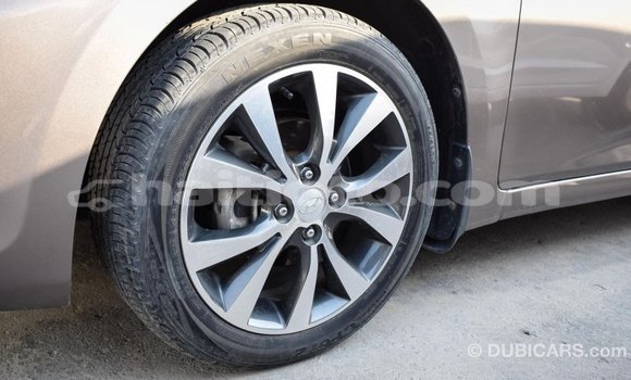 Acheter Import Voiture Hyundai Accent Marron à Import - Dubai, Artibonite Acheter Import Voiture Hyundai Accent Marron à Import - Dubai, Artibonite