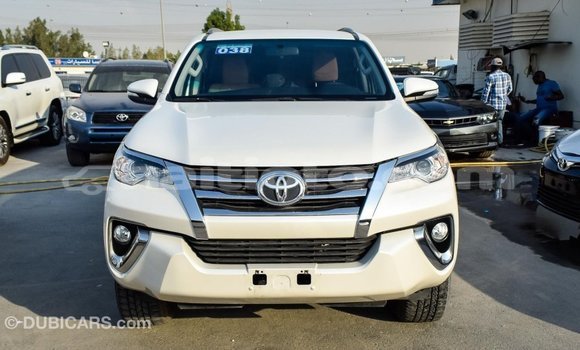 Acheter Import Voiture Toyota Fortuner Blanc à Import - Dubai, Artibonite Acheter Import Voiture Toyota Fortuner Blanc à Import - Dubai, Artibonite