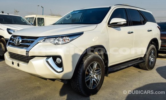 Acheter Import Voiture Toyota Fortuner Blanc à Import - Dubai, Artibonite Acheter Import Voiture Toyota Fortuner Blanc à Import - Dubai, Artibonite