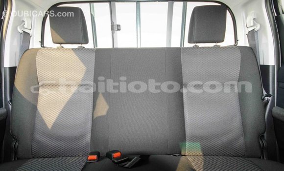 Acheter Import Voiture Toyota Hilux Autre à Import - Dubai, Artibonite Acheter Import Voiture Toyota Hilux Autre à Import - Dubai, Artibonite