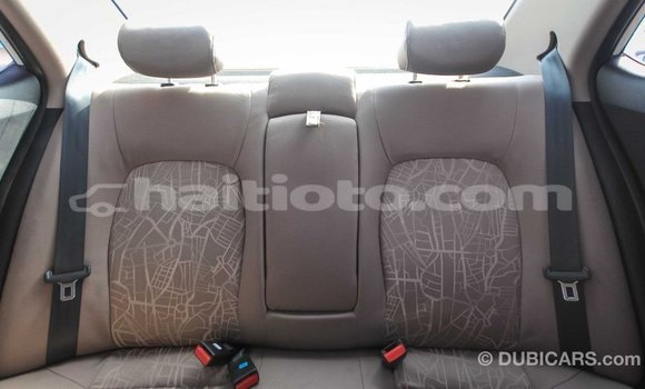 Acheter Import Voiture Hyundai i10 Blanc à Import - Dubai, Artibonite Acheter Import Voiture Hyundai i10 Blanc à Import - Dubai, Artibonite