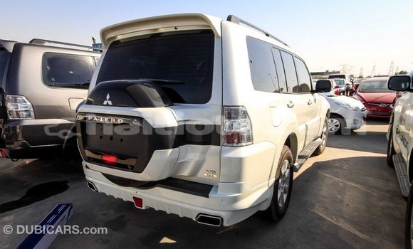Acheter Import Voiture Mitsubishi Pajero Blanc à Import - Dubai, Artibonite Acheter Import Voiture Mitsubishi Pajero Blanc à Import - Dubai, Artibonite