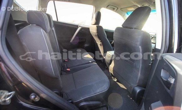Acheter Import Utilitaire Toyota HiAce Noir à Import - Dubai, Artibonite Acheter Import Utilitaire Toyota HiAce Noir à Import - Dubai, Artibonite