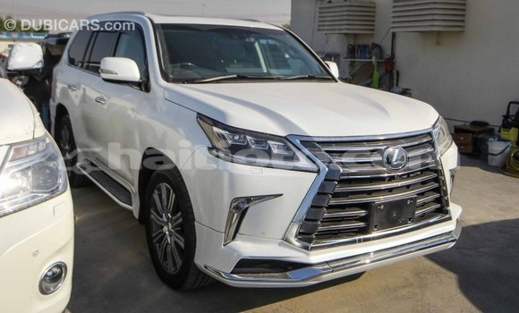 Acheter Import Voiture Lexus LX Blanc à Import - Dubai, Artibonite Acheter Import Voiture Lexus LX Blanc à Import - Dubai, Artibonite