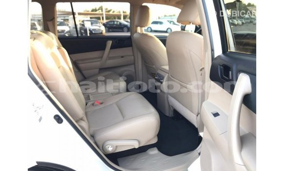 Acheter Import Voiture Toyota Highlander Blanc à Import - Dubai, Artibonite Acheter Import Voiture Toyota Highlander Blanc à Import - Dubai, Artibonite