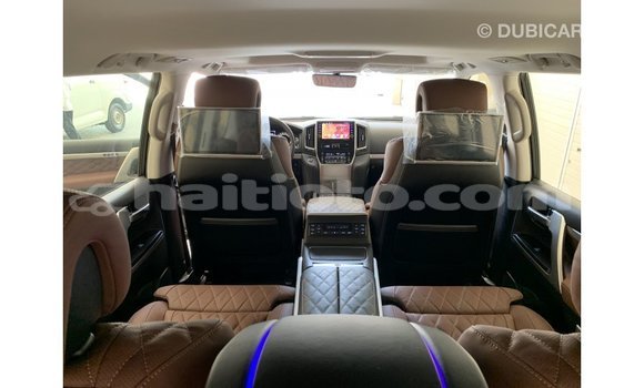 Acheter Import Voiture Toyota Land Cruiser Noir à Import - Dubai, Artibonite Acheter Import Voiture Toyota Land Cruiser Noir à Import - Dubai, Artibonite