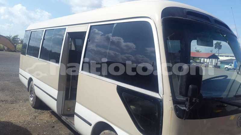 Big with watermark toyota coaster artibonite import dubai 1492