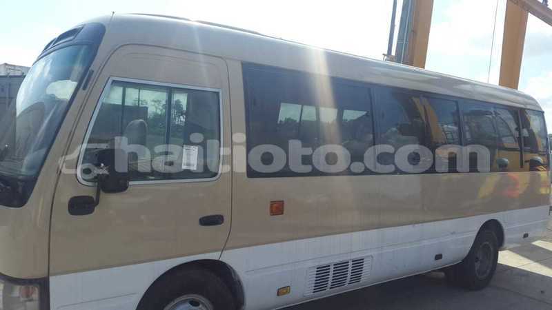 Big with watermark toyota coaster artibonite import dubai 1492