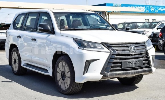 Acheter Import Voiture Lexus LX Blanc à Import - Dubai, Artibonite Acheter Import Voiture Lexus LX Blanc à Import - Dubai, Artibonite