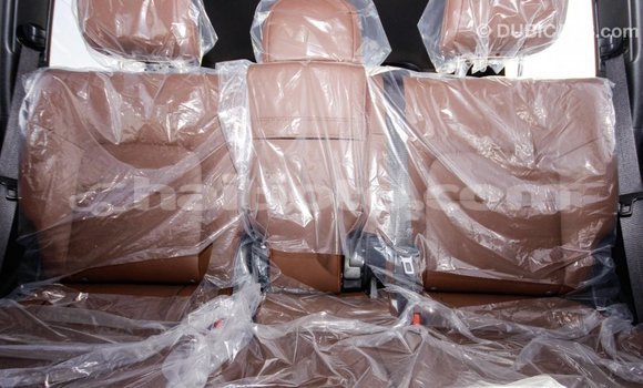 Acheter Import Voiture Toyota Land Cruiser Noir à Import - Dubai, Artibonite Acheter Import Voiture Toyota Land Cruiser Noir à Import - Dubai, Artibonite