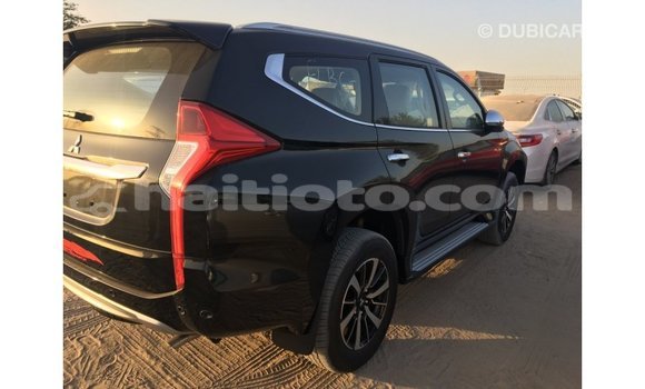 Acheter Import Voiture Mitsubishi Montero Noir à Import - Dubai, Artibonite