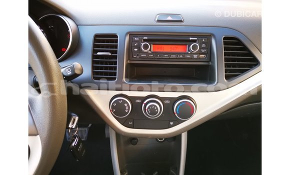 Acheter Import Voiture Kia Picanto Blanc à Import - Dubai, Artibonite Acheter Import Voiture Kia Picanto Blanc à Import - Dubai, Artibonite