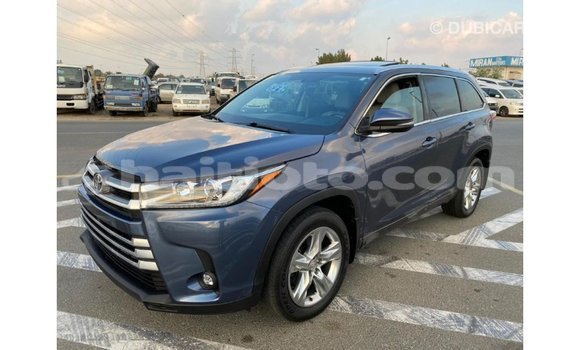 Acheter Import Voiture Toyota Highlander Bleu à Import - Dubai, Artibonite Acheter Import Voiture Toyota Highlander Bleu à Import - Dubai, Artibonite