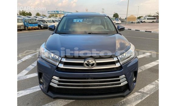 Acheter Import Voiture Toyota Highlander Bleu à Import - Dubai, Artibonite Acheter Import Voiture Toyota Highlander Bleu à Import - Dubai, Artibonite