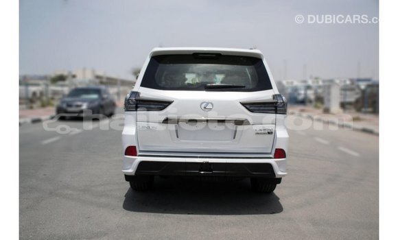 Acheter Import Voiture Lexus LX Blanc à Import - Dubai, Artibonite Acheter Import Voiture Lexus LX Blanc à Import - Dubai, Artibonite