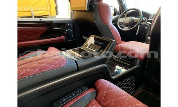 Acheter Import Voiture Lexus LX Noir à Import - Dubai, Artibonite Acheter Import Voiture Lexus LX Noir à Import - Dubai, Artibonite