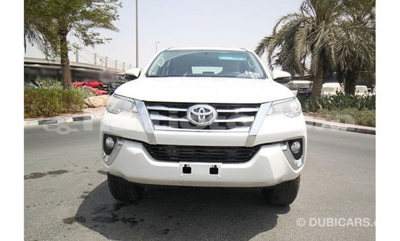 Acheter Import Voiture Toyota Fortuner Blanc à Import - Dubai, Artibonite Acheter Import Voiture Toyota Fortuner Blanc à Import - Dubai, Artibonite