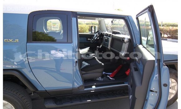 Acheter Import Voiture Toyota FJ Cruiser Bleu à Import - Dubai, Artibonite Acheter Import Voiture Toyota FJ Cruiser Bleu à Import - Dubai, Artibonite