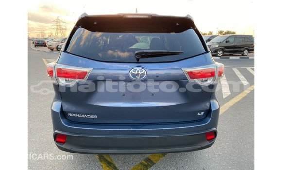 Acheter Import Voiture Toyota Highlander Bleu à Import - Dubai, Artibonite Acheter Import Voiture Toyota Highlander Bleu à Import - Dubai, Artibonite