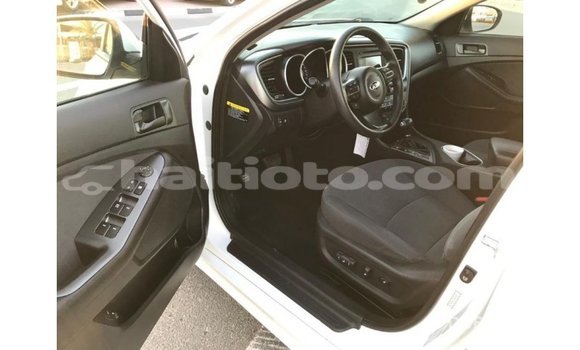 Acheter Import Voiture Kia Optima Blanc à Import - Dubai, Artibonite Acheter Import Voiture Kia Optima Blanc à Import - Dubai, Artibonite