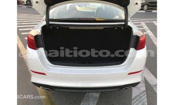 Acheter Import Voiture Kia Optima Blanc à Import - Dubai, Artibonite Acheter Import Voiture Kia Optima Blanc à Import - Dubai, Artibonite