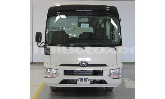 Acheter Import Voiture Toyota Coaster Blanc à Import - Dubai, Artibonite Acheter Import Voiture Toyota Coaster Blanc à Import - Dubai, Artibonite