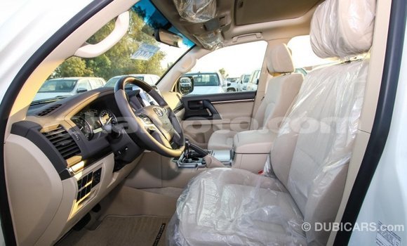 Acheter Import Voiture Toyota Land Cruiser Blanc à Import - Dubai, Artibonite Acheter Import Voiture Toyota Land Cruiser Blanc à Import - Dubai, Artibonite