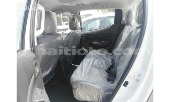 Acheter Import Voiture Mitsubishi L200 Autre à Import - Dubai, Artibonite Acheter Import Voiture Mitsubishi L200 Autre à Import - Dubai, Artibonite