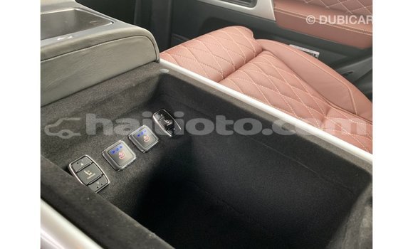 Acheter Import Voiture Toyota Land Cruiser Noir à Import - Dubai, Artibonite Acheter Import Voiture Toyota Land Cruiser Noir à Import - Dubai, Artibonite