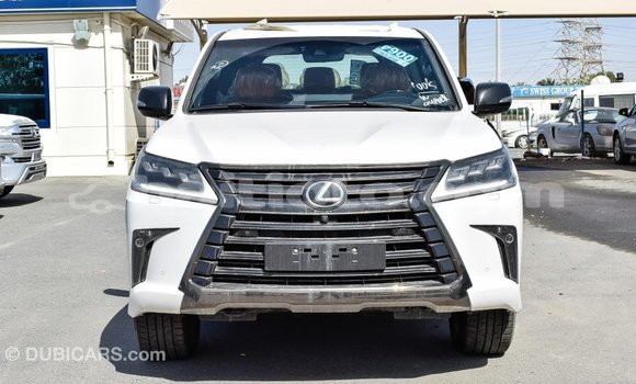 Acheter Import Voiture Lexus LX Blanc à Import - Dubai, Artibonite Acheter Import Voiture Lexus LX Blanc à Import - Dubai, Artibonite