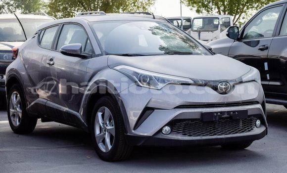 Acheter Import Voiture Toyota C-HR Autre à Import - Dubai, Artibonite Acheter Import Voiture Toyota C-HR Autre à Import - Dubai, Artibonite