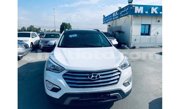 Acheter Import Voiture Hyundai Santa Fe Blanc à Import - Dubai, Artibonite Acheter Import Voiture Hyundai Santa Fe Blanc à Import - Dubai, Artibonite