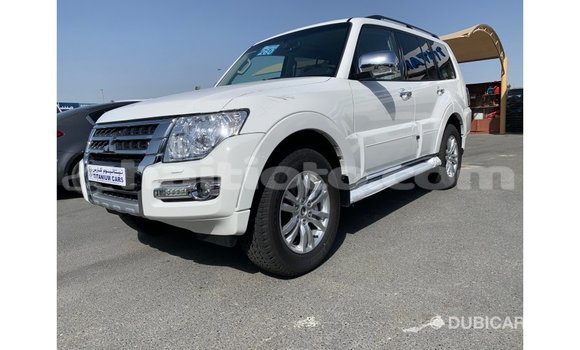 Acheter Import Voiture Mitsubishi Pajero Blanc à Import - Dubai, Artibonite Acheter Import Voiture Mitsubishi Pajero Blanc à Import - Dubai, Artibonite