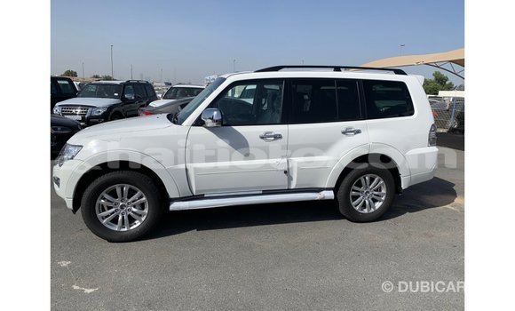 Acheter Import Voiture Mitsubishi Pajero Blanc à Import - Dubai, Artibonite Acheter Import Voiture Mitsubishi Pajero Blanc à Import - Dubai, Artibonite