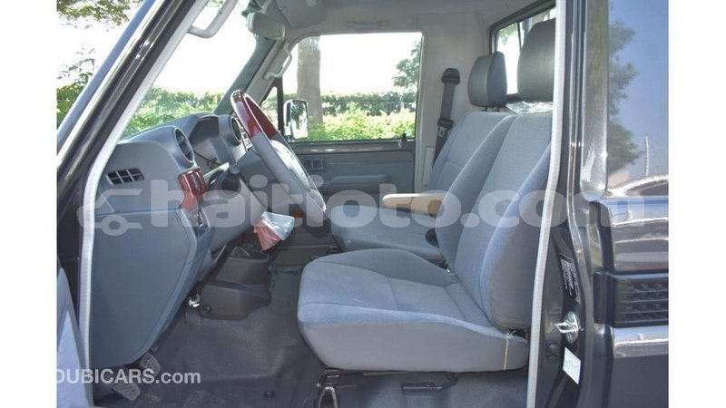 Big with watermark toyota land cruiser artibonite import dubai 1616