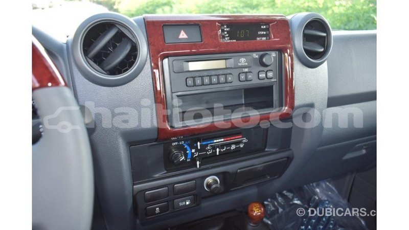 Big with watermark toyota land cruiser artibonite import dubai 1616