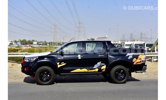 Acheter Import Voiture Toyota Hilux Noir à Import - Dubai, Artibonite Acheter Import Voiture Toyota Hilux Noir à Import - Dubai, Artibonite
