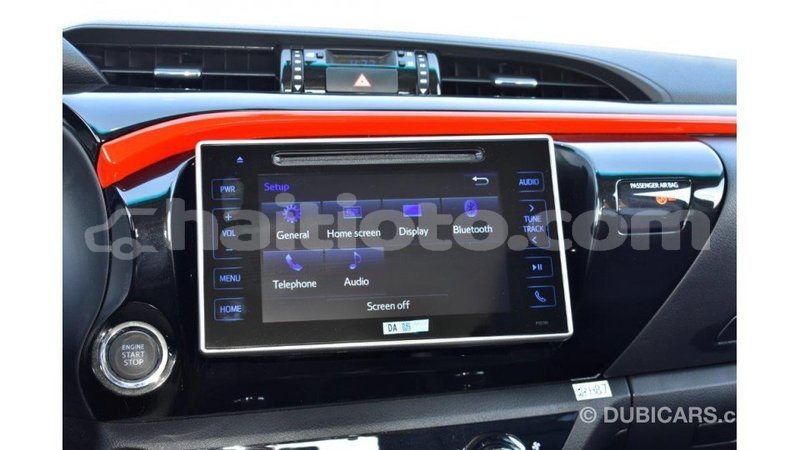 Big with watermark toyota hilux artibonite import dubai 1617