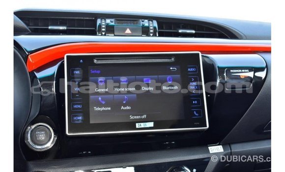 Acheter Import Voiture Toyota Hilux Noir à Import - Dubai, Artibonite Acheter Import Voiture Toyota Hilux Noir à Import - Dubai, Artibonite