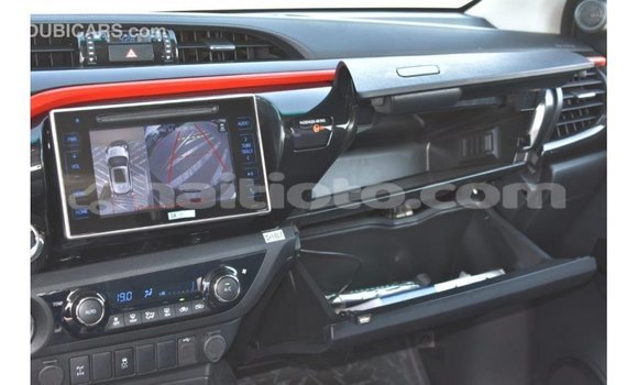 Acheter Import Voiture Toyota Hilux Noir à Import - Dubai, Artibonite Acheter Import Voiture Toyota Hilux Noir à Import - Dubai, Artibonite