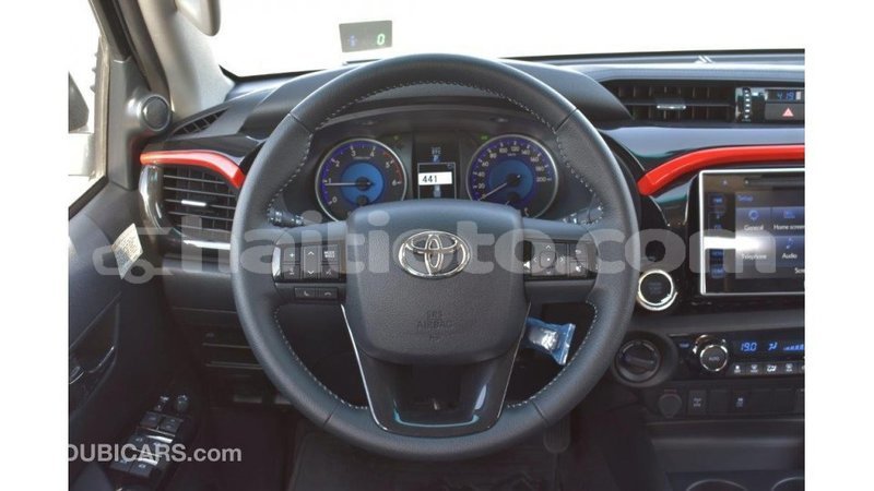 Big with watermark toyota hilux artibonite import dubai 1617