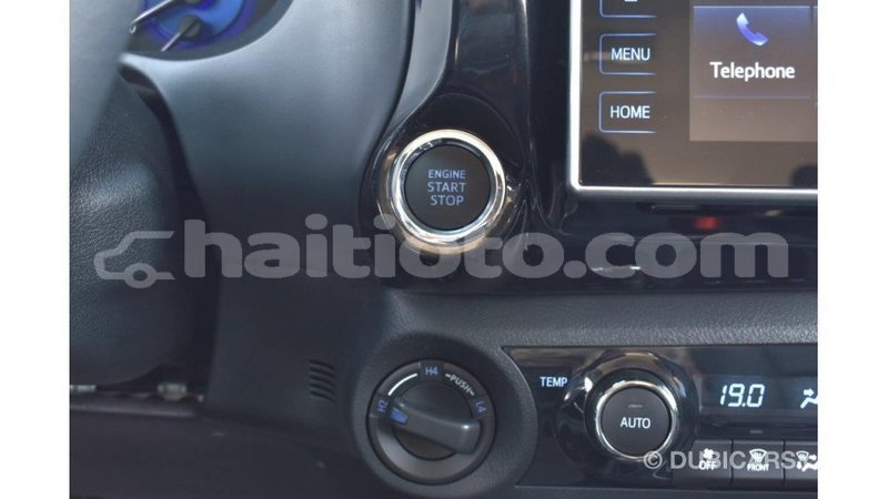 Big with watermark toyota hilux artibonite import dubai 1617