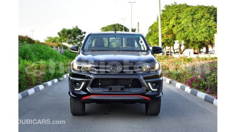 Big with watermark toyota hilux artibonite import dubai 1619