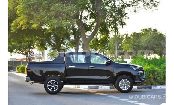 Acheter Import Voiture Toyota Hilux Noir à Import - Dubai, Artibonite Acheter Import Voiture Toyota Hilux Noir à Import - Dubai, Artibonite