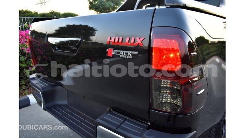 Big with watermark toyota hilux artibonite import dubai 1619